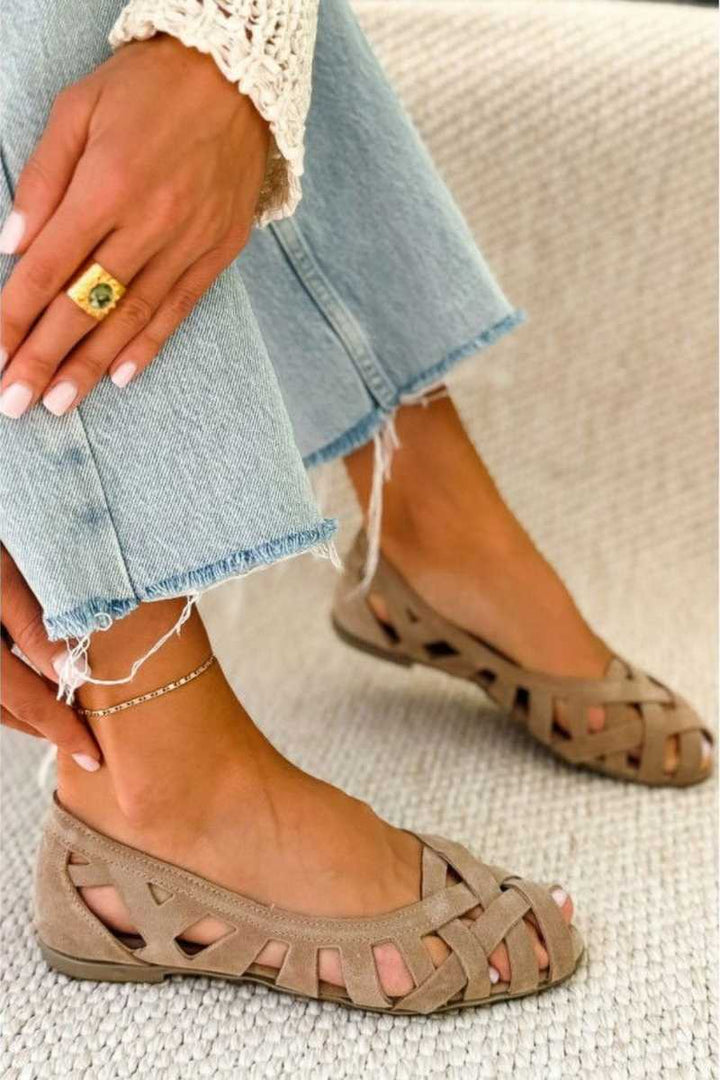 Isabell | Flache Sandalen mit offener Spitze und geflochtenem Gewebe