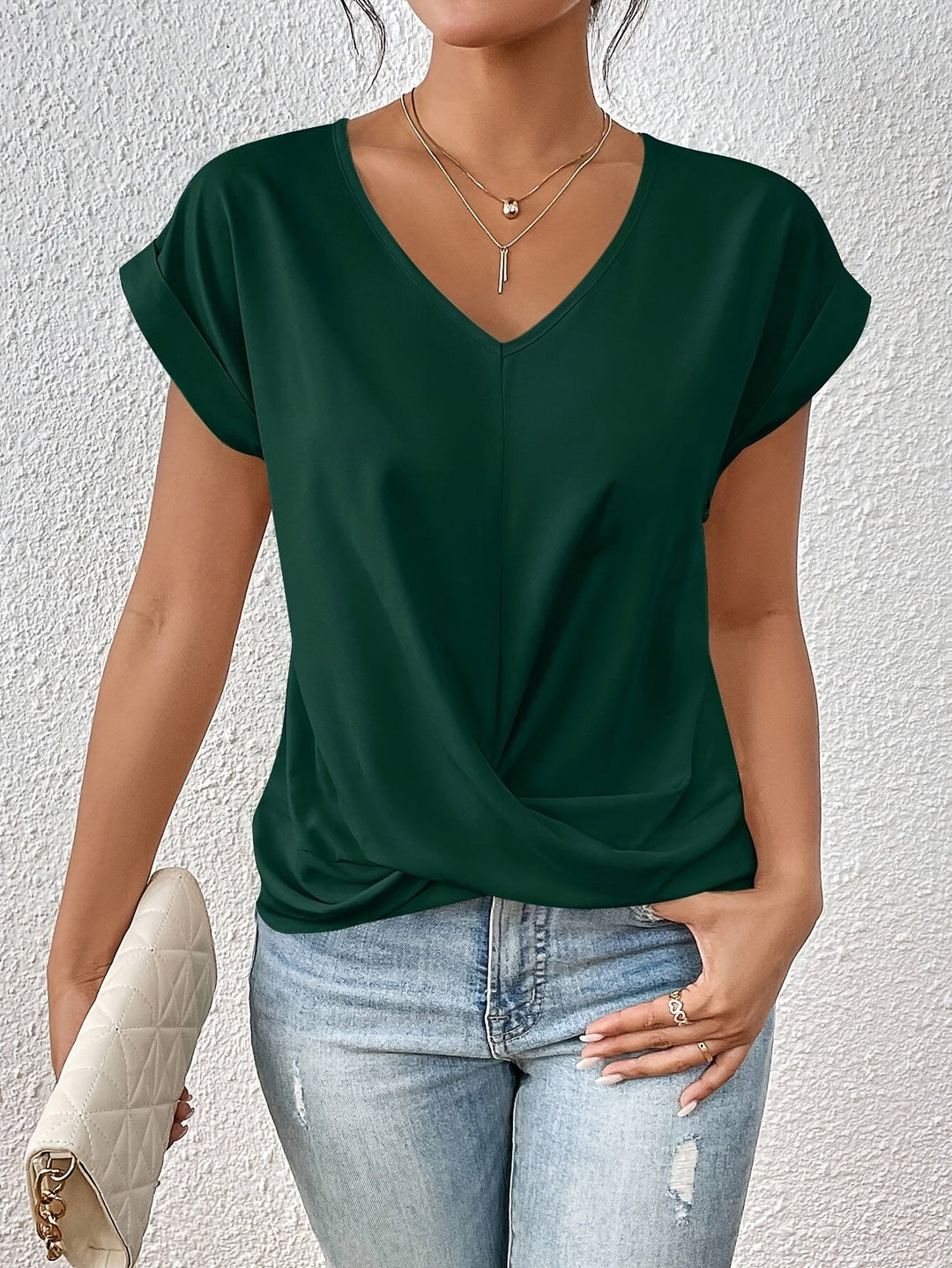 Anka | Komfortables T-Shirt mit stilvollem Ausschnitt (JETZT TEMPORÄR 1+1 GRATIS!)