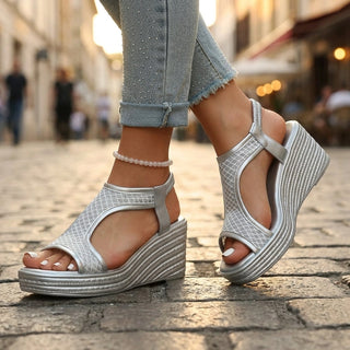 Solara Stützende Keilsandalen
