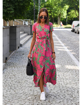 Julia - Elegantes Kleid mit V-Ausschnitt und figurformendem Schnitt