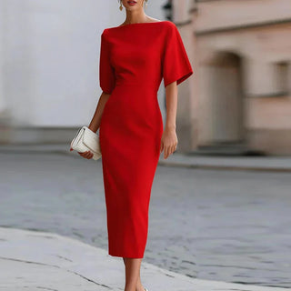Larissa Halb-Offizielles Kleid