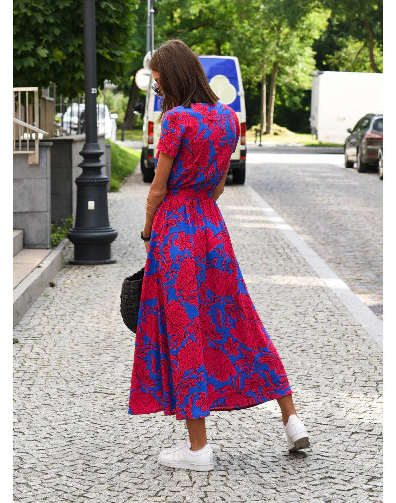 Julia - Elegantes Kleid mit V-Ausschnitt und figurformendem Schnitt