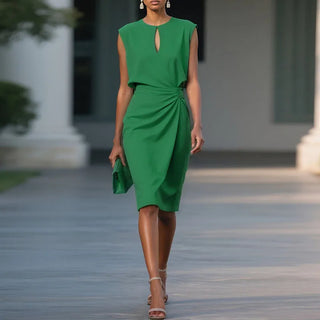 Elegantes Kleid von Marsha Raffung