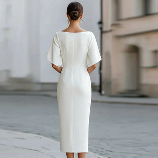 Larissa Halb-Offizielles Kleid