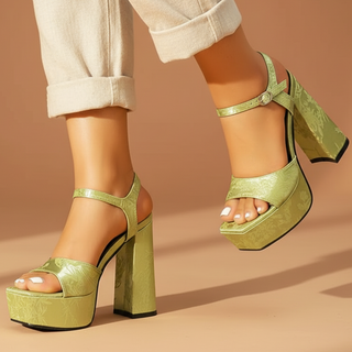 Quinn Quadrat Zehentrenner Sandalen