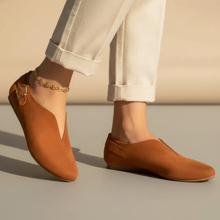 Katherine Spitz zulaufende Ballerinas" could be rewritten as "Katherine Pointed Toe Ballerinas.