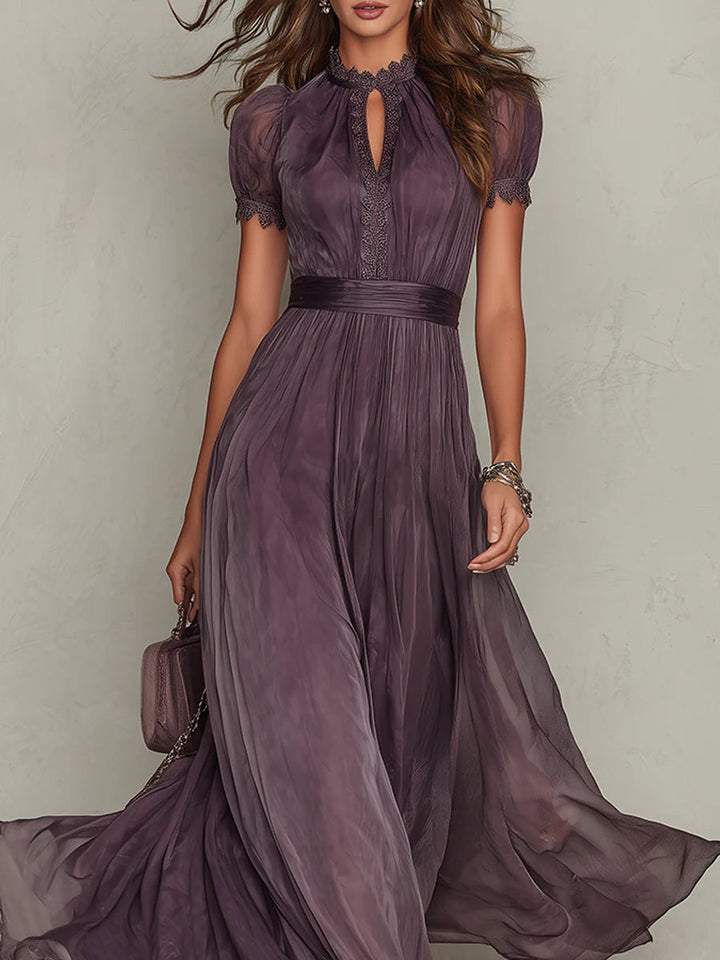 Flavia | Elegantes Langes Kleid Violett Mit Tropfen-Ausschnitt Spitze