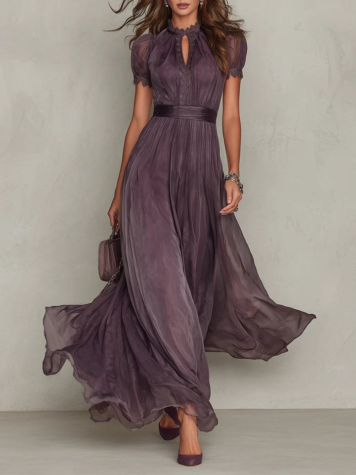 Flavia | Elegantes Langes Kleid Violett Mit Tropfen-Ausschnitt Spitze