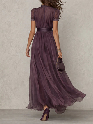 Flavia | Elegantes Langes Kleid Violett Mit Tropfen-Ausschnitt Spitze