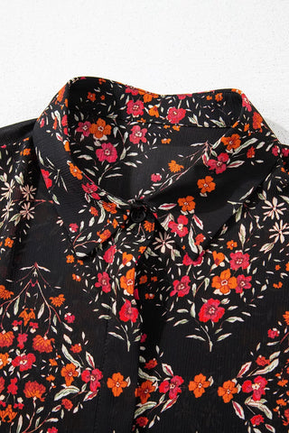 Vintage-Blumenmuster-Hemd mit Knopfdetails